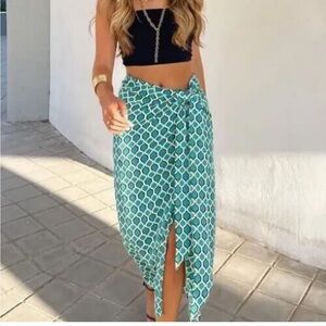 Zara sarong midi skirt geomatric retro green